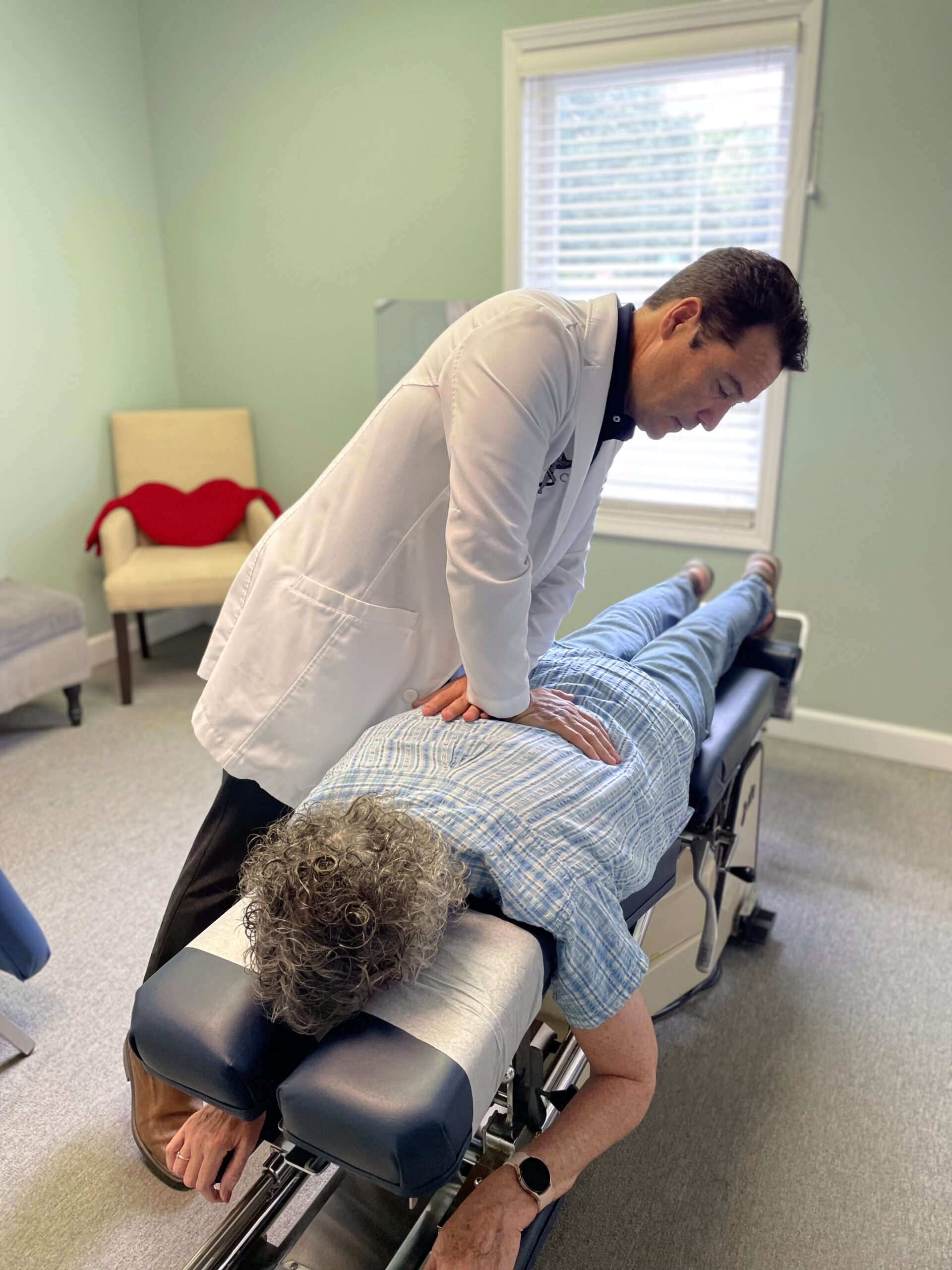 Get chiropractic care in Geneva Illinois at Hart Chiropractic